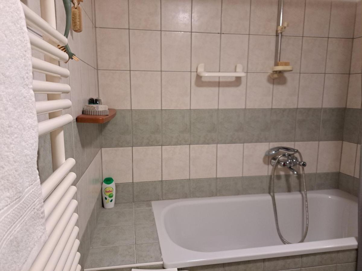 Rozsa Apartman Keszthely Exterior photo